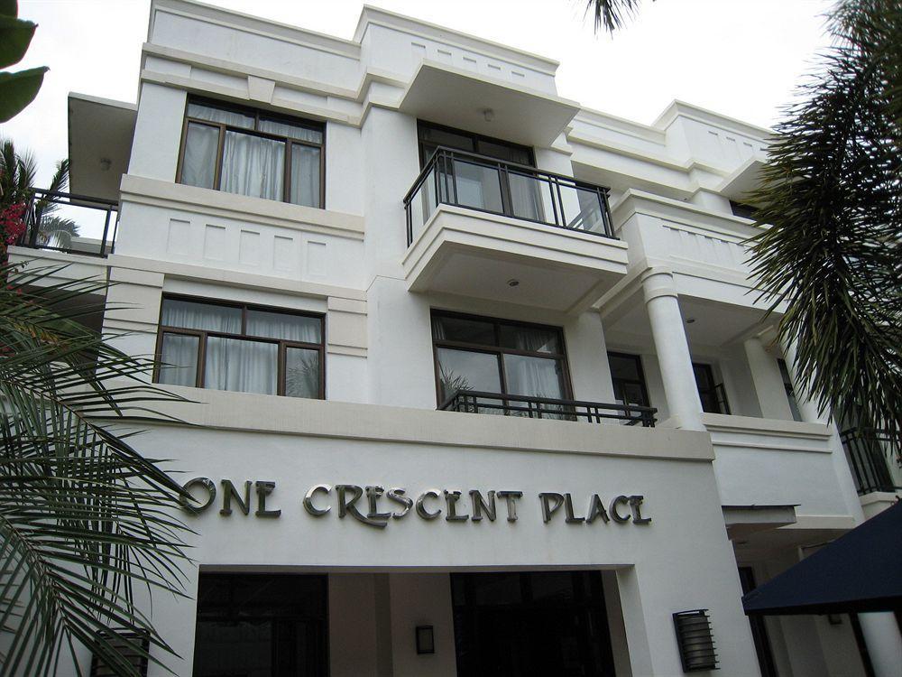 One Crescent Place Hotel Balabag  Exterior photo